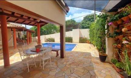 Casa de condomínio com 3 quartos, 313m², à venda em Valinhos, Santa Cruz