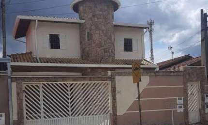 Casa com 4 quartos, 180m², à venda em Campinas, Parque Fazendinha