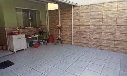 Casa duplex com 3 quartosno bairro Carolina próximo ao West Shopping