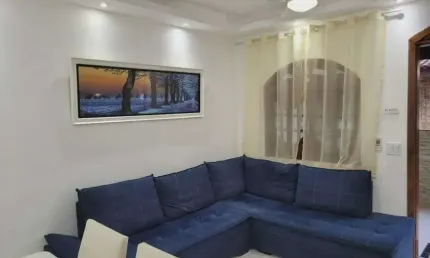 Casa linear em condomínio, 2 quartos, próximo Estrada do Moinho