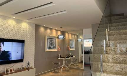 Casa com piscina, 2 quartos , próximo west Shopping