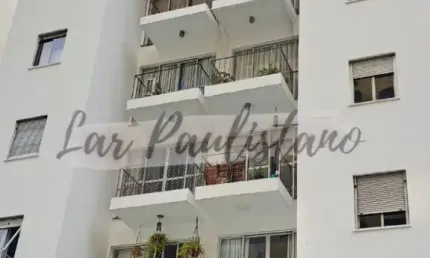 Apartamento com sala ampla, com varanda,2 quartos, 2 vagas, em rua arborizada do  itaim bibi,