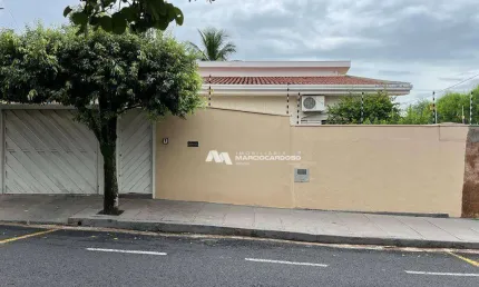 Casa com 3 dormitórios à venda, 200 m² por R$ 750.000,00 - Vila Goyos - São José do Rio Preto/SP