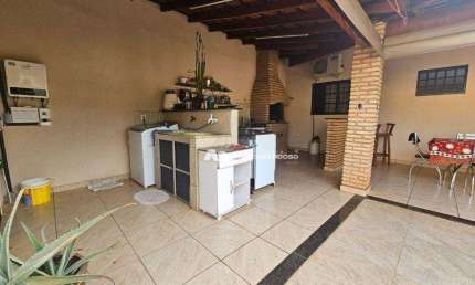 Casa com 3 dormitórios à venda, 204 m² por R$ 690.000,00 - Jardim São Marco - São José do Rio Preto/SP