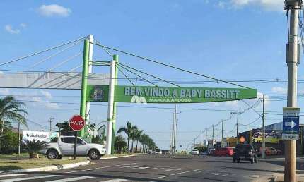 Terreno à venda, 216 m² por R$ 60.000,00 - Avenida Parque - Bady Bassitt/SP