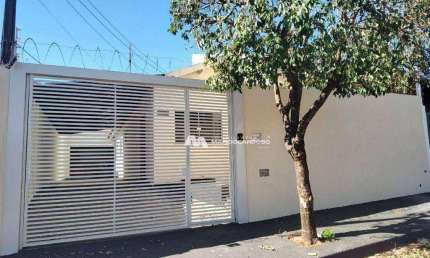 Casa com 3 dormitórios à venda, 140 m² por R$ 290.000,00 - Conjunto Habitacional São José do Rio Preto - São José do Rio Preto/SP
