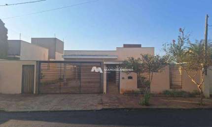 Casa com 3 dormitórios à venda, 198 m² por R$ 1.600.000 - Universitário - São José do Rio Preto/SP