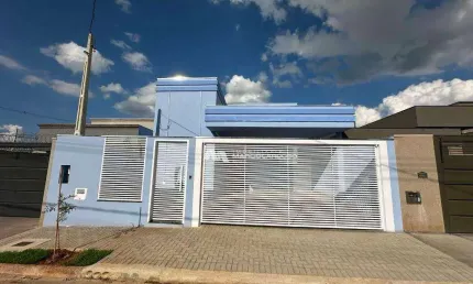 Casa com 3 dormitórios à venda, 133 m² por R$ 700.000,00 - Menezes II - Bady Bassitt/SP