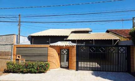 Casa com 3 dormitórios à venda, 285 m² por R$ 737.000,00 - Caparroz - São José do Rio Preto/SP