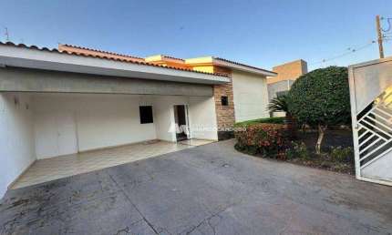 Casa com 3 dormitórios para alugar, 200 m² por R$ 5.730,00/mês - Jardim Tarraf II - São José do Rio Preto/SP