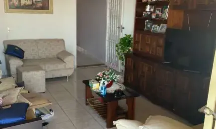 Casa com 3 quartos à venda na Rua João Sebastião Gomes, Jardim dos Oliveiras, Campinas, 175 m2 por R$ 585.000