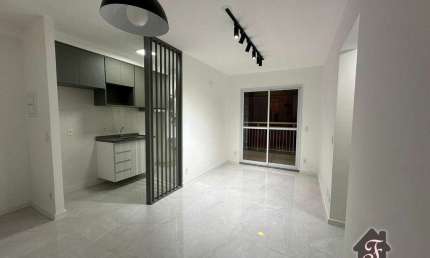 Apartamento com 2 quartos para alugar na Rua Doutor Quirino - de 1302/1303 ao fim, 779, Centro, Campinas, 57 m2 por R$ 3.900