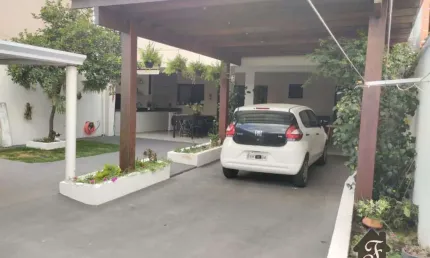 Casa com 2 quartos à venda na Avenida José Puccinelli, João Aranha, Paulínia, 235 m2 por R$ 690.000