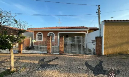 Casa com 3 quartos à venda na Rua Nova Iorque, Parque São Quirino, Campinas por R$ 520.000