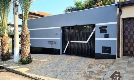Casa com 3 quartos à venda na Rua Ana Profetisa da Silva, Vila Real, Hortolândia, 200 m2 por R$ 630.000