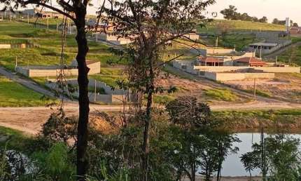 Terreno em condomínio fechado à venda no Jardim Amanda I, Hortolândia  por R$ 140.000