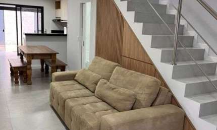 Casa em condomínio fechado com 2 quartos para alugar no Jardim Holanda, Holambra , 130 m2 por R$ 5.500