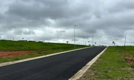Terreno em condomínio fechado à venda na Rua Sabiú, 1, Loteamento Alphaville Campinas, Campinas por R$ 530.000