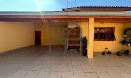 Casa em condomínio fechado com 3 quartos à venda no Parque Via Norte, Campinas  por R$ 852.000
