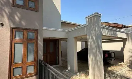 Casa com 4 quartos à venda na Vila Brandina, Campinas , 312 m2 por R$ 990.000