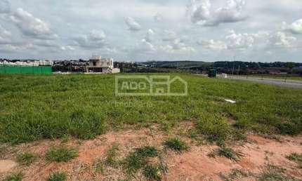 Terreno em condomínio fechado à venda no Loteamento Alphaville Campinas, Campinas  por R$ 640.000