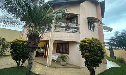 Casa com 4 quartos à venda no Jardim Eulina, Campinas  por R$ 1.400.000
