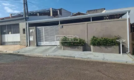 Casa com 2 quartos à venda no Jardim Universo, Valinhos  por R$ 590.000
