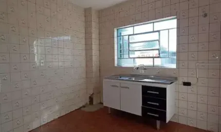 Casa com 2 quartos para alugar na Vila Carbone, São Paulo 