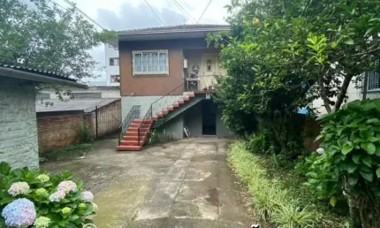 Casa com 6 quartos à venda na Rua Dom José Barea, Exposição, Caxias do Sul