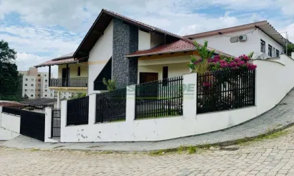 Casa com 3 quartos à venda no Velha, Blumenau , 410 m2 por R$ 1.500.000