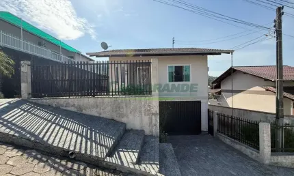 Casa com 3 quartos à venda no itoupava central, blumenau , 78 m2 por r$ 550.000