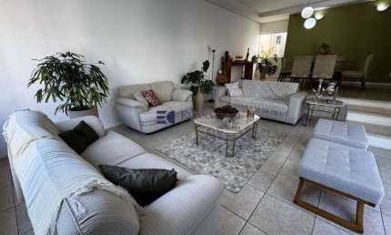 Casa com 3 quartos à venda na Rua Moysés Leme da Silva, 3, Jardim América, Bauru