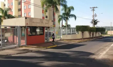 Apartamento para venda com 64 m² e 3 quartos em Jardim Auri Verde, Bauru - SP