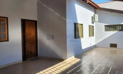 Casa com 3 quartos em Jardim Bela Vista, Bauru - SP