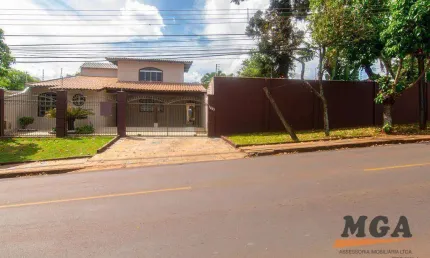 Casa com 4 dormitórios à venda, 445 m² por R$ 1.800.000,00 - Centro - Foz do Iguaçu/PR