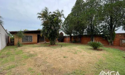 Casa com 2 dormitórios para alugar, 150 m² por R$ 2.404,00/mês - Centro Cívico - Foz do Iguaçu/PR