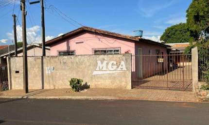 Casa com 3 dormitórios à venda por R$ 380.000 - Parque Residencial Três Bandeiras.