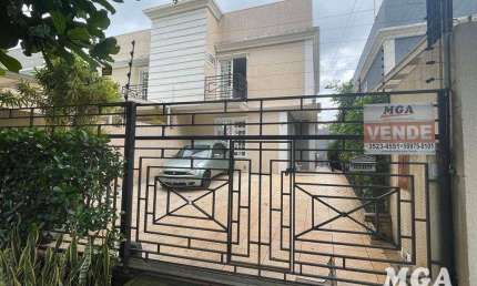 Sobrado com 3 dormitórios à venda, 122 m² por R$ 890.000,00 - Bourbon - Foz do Iguaçu/PR