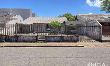 Casa com 2 dormitórios à venda, 168 m² por R$ 750.000,00 - Vila Residencial A - Foz do Iguaçu/PR
