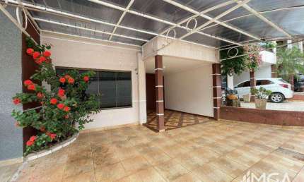 Sobrado com 3 dormitórios para alugar, 98 m² por R$ 3.500,00/mês - Bourbon - Foz do Iguaçu/PR