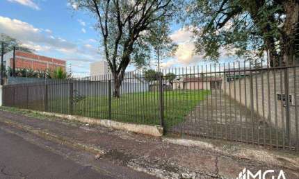 Casa com 2 dormitórios para alugar, 73 m² por R$ 2.000,00/mês - Vila A - Foz do Iguaçu/PR