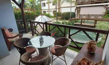 Apartamento garden com 2 dormitórios, poucos metros da vila de Praia do Forte