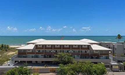 Apartamento duplex com acesso ao mar, na praia de  ITACIMIRIM em Camaçari-BA