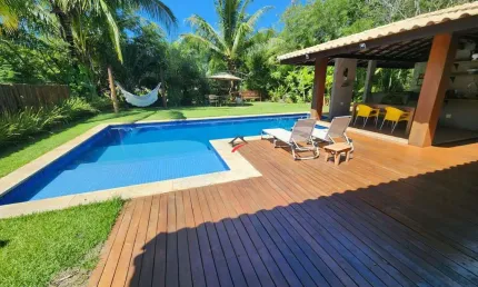 Casa em condomínio à venda na Praia do Forte em Mata de São João-BA