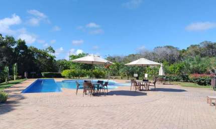 Terreno em condomínio com 700m² de área total, localizado no privilegiado bairro Praia do Forte Bahia