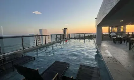 Flat à venda na Barra, Salvador - Mobiliado com vista para o mar