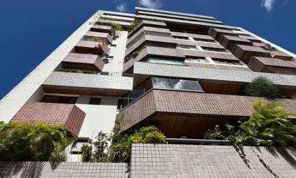 Apartamento 3/4 01 Suíte 02 Garagens a Venda no Caminho das Arvores Salvado Bahia