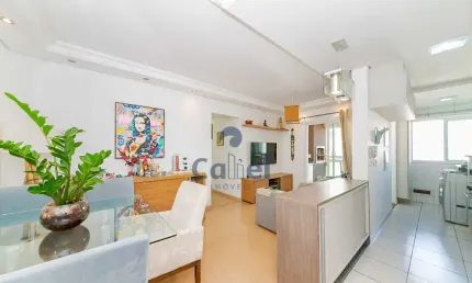 Apartamento com 3 quartos à venda na R. Prof. João Falarz, 555, Orleans, Curitiba