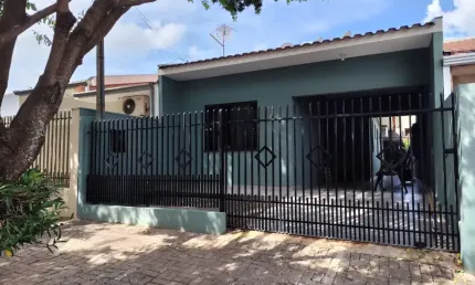 Casa com 3 quartos à venda na Rua Ivaldo Borges Horta, 396, Jardim Licce, Maringá