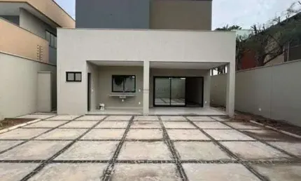 Casa Duplex na Ladeira do Uruguai  |  230m² |  3 suítes com varanda | Alto Padrão